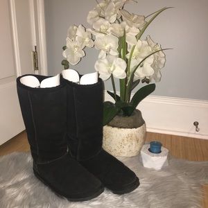 Uggs- Classic Tall II Boot